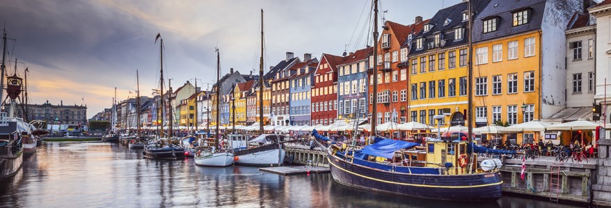 Banner image of Nyhavn in Copenhagen, Denmark